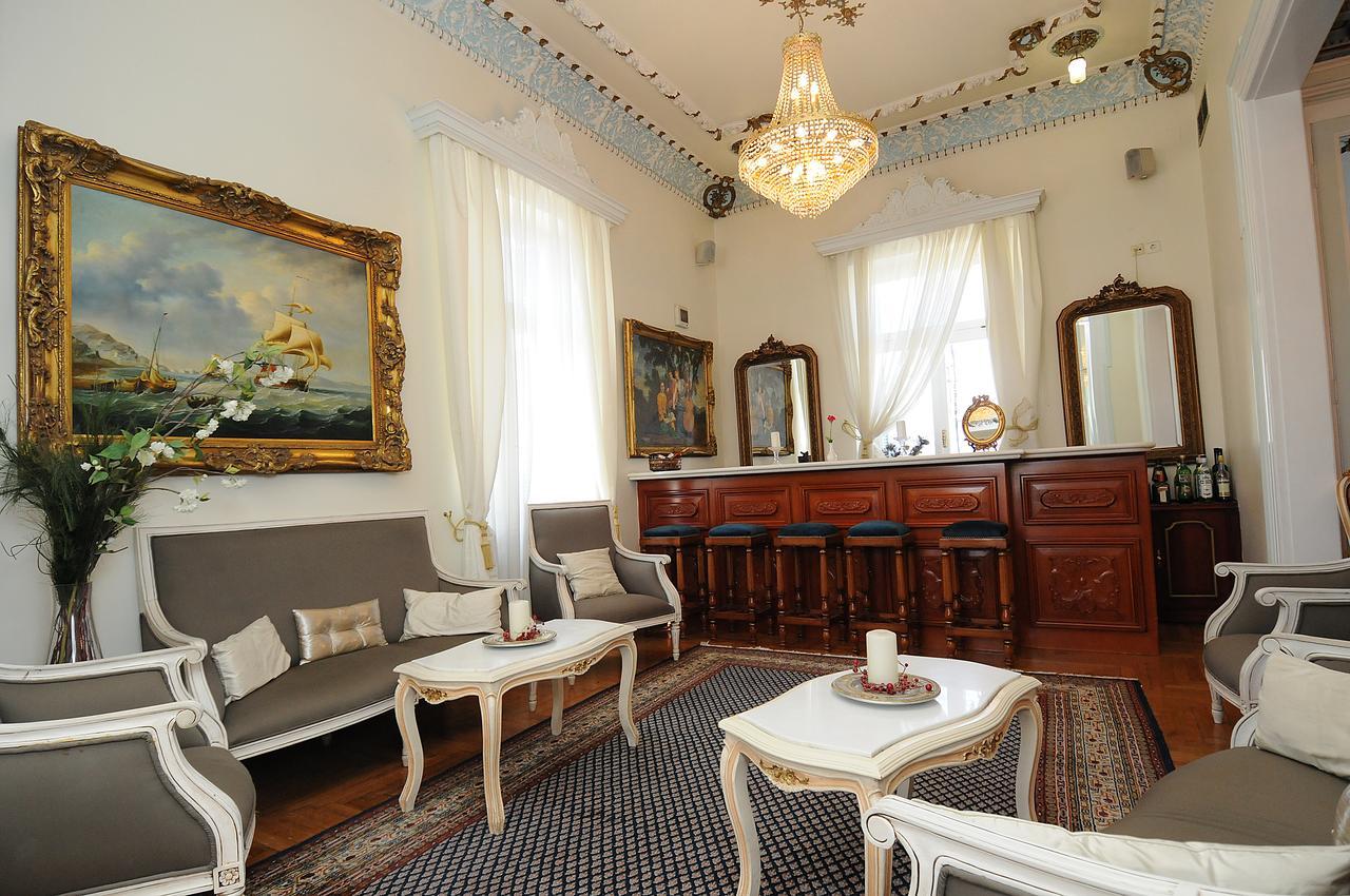 Hotel Pyrgos Of Mytilíni Zewnętrze zdjęcie