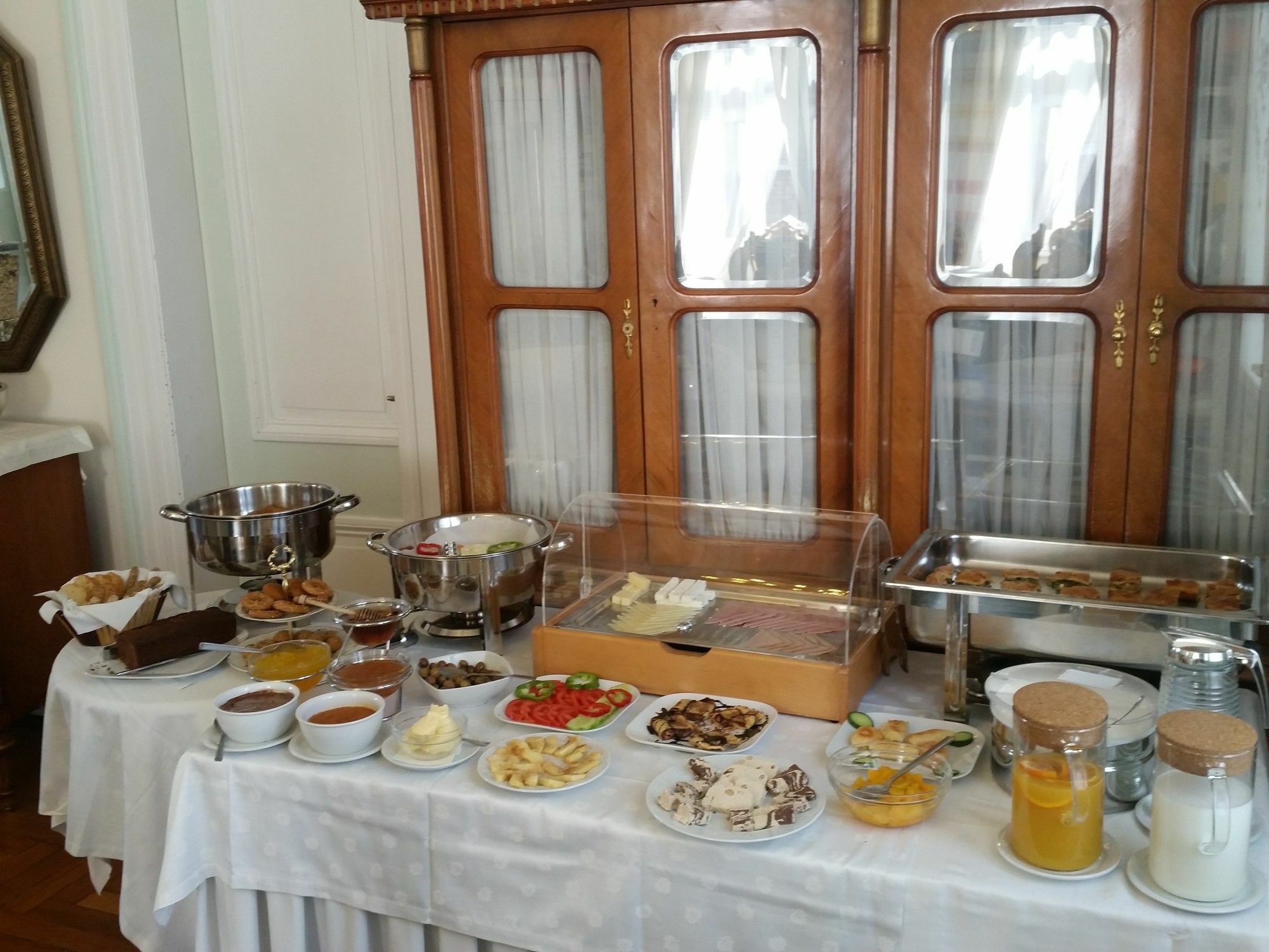 Hotel Pyrgos Of Mytilíni Zewnętrze zdjęcie