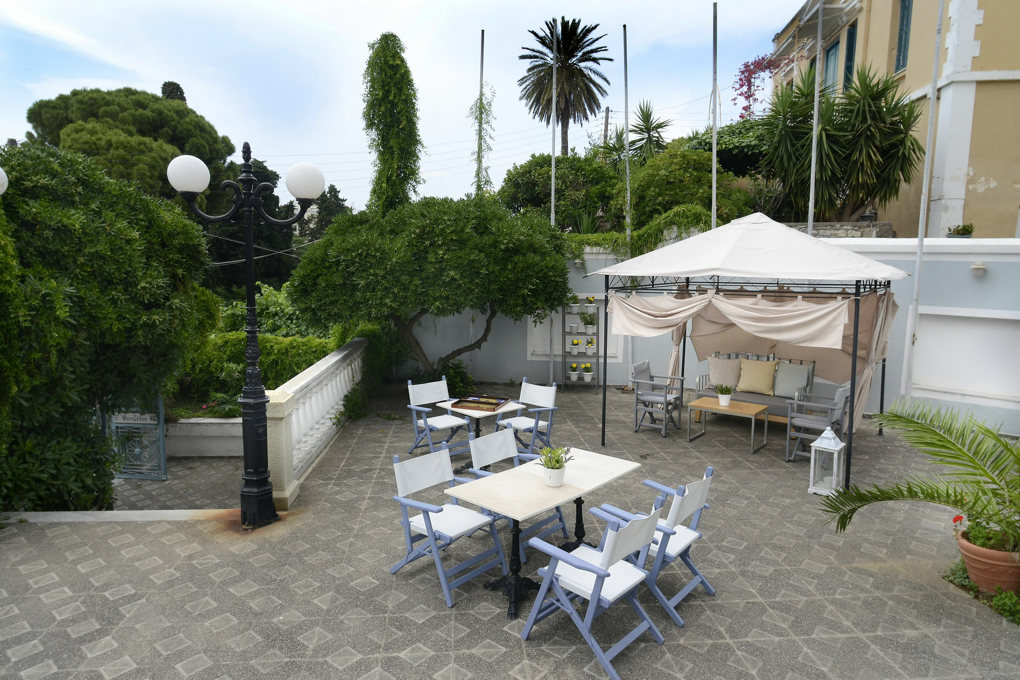 Hotel Pyrgos Of Mytilíni Zewnętrze zdjęcie