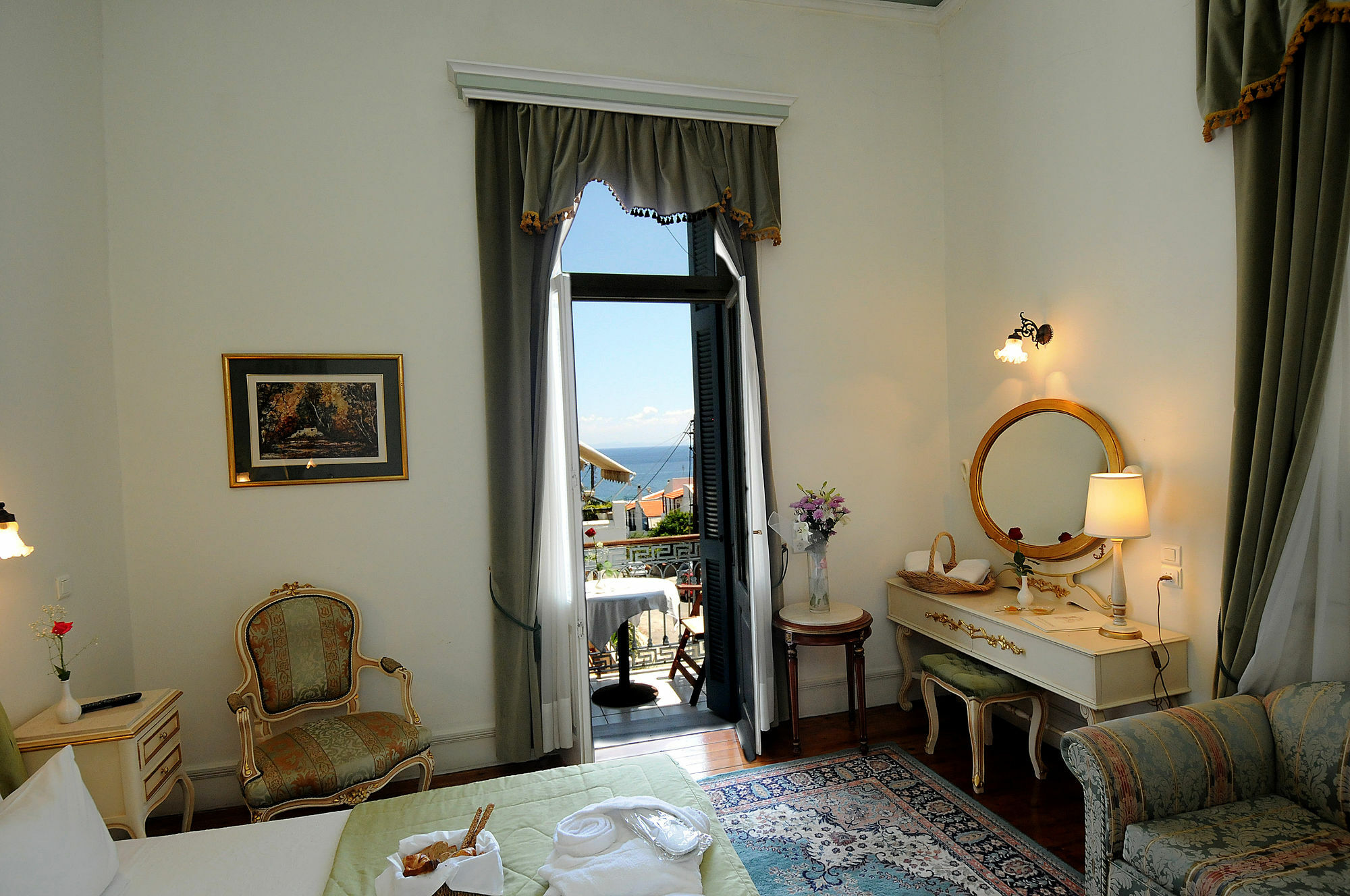 Hotel Pyrgos Of Mytilíni Zewnętrze zdjęcie