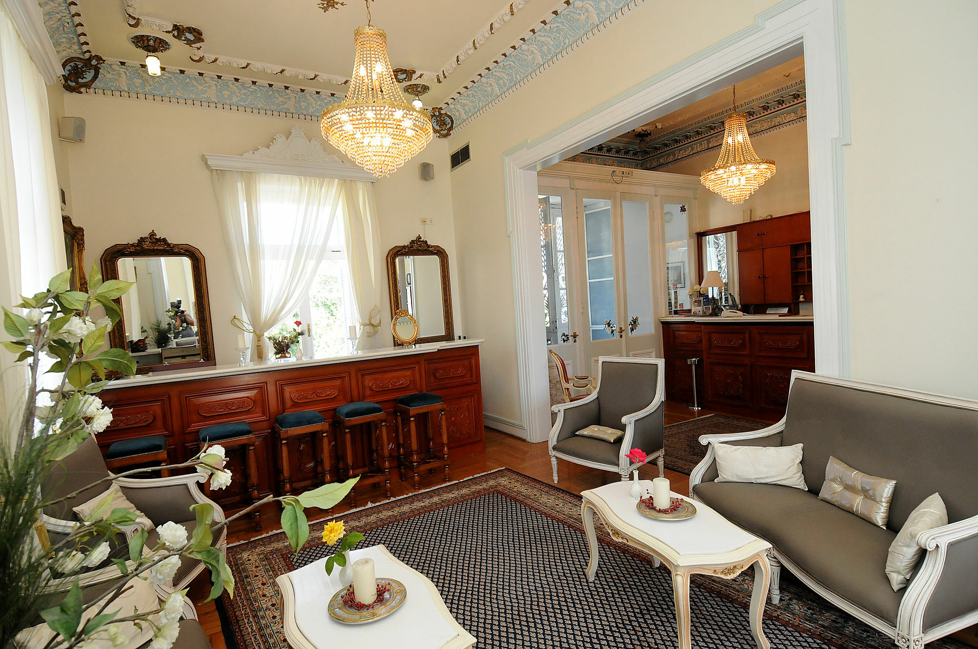 Hotel Pyrgos Of Mytilíni Zewnętrze zdjęcie
